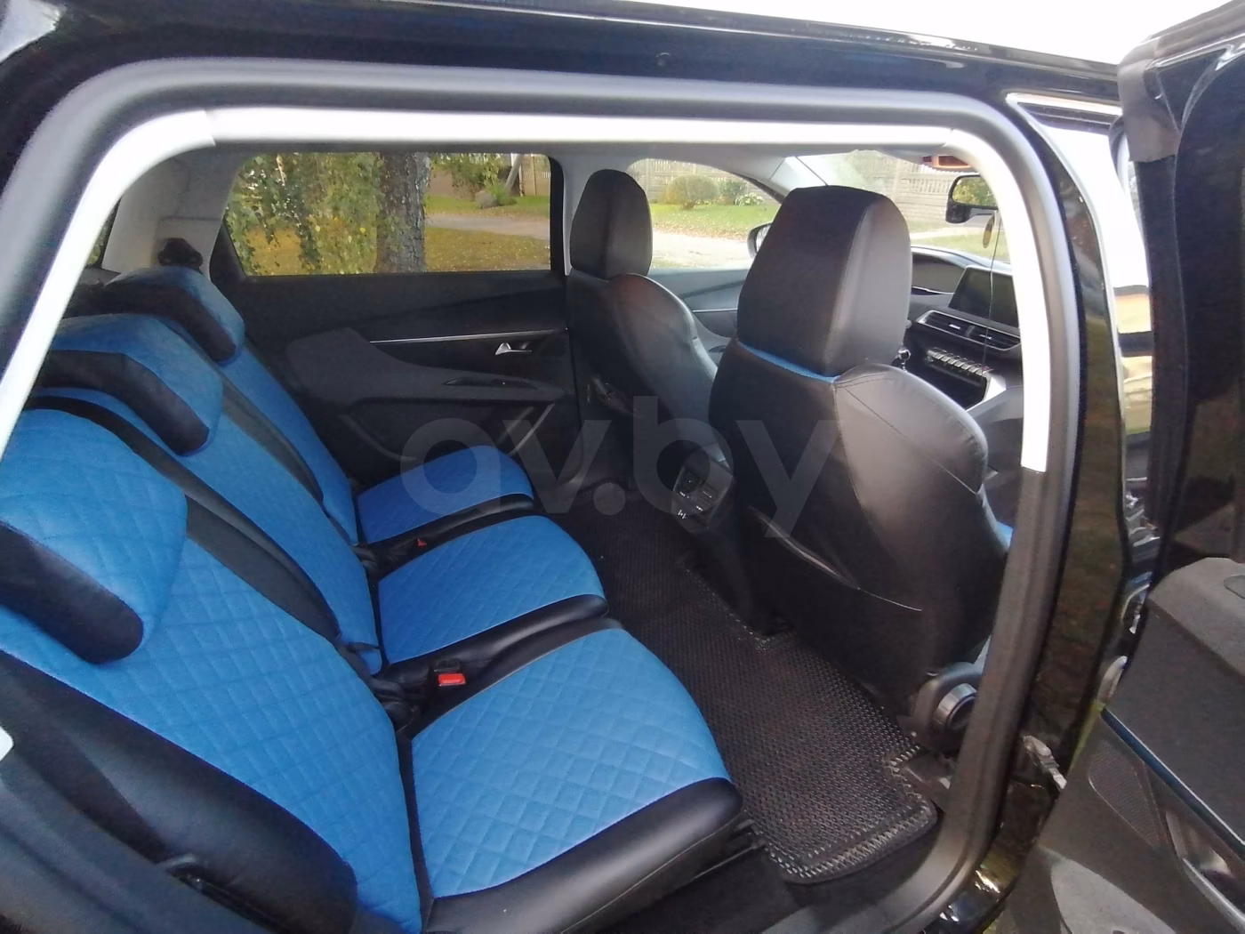 Peugeot 5008 фото 9
