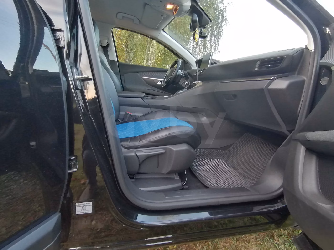 Peugeot 5008 фото 10