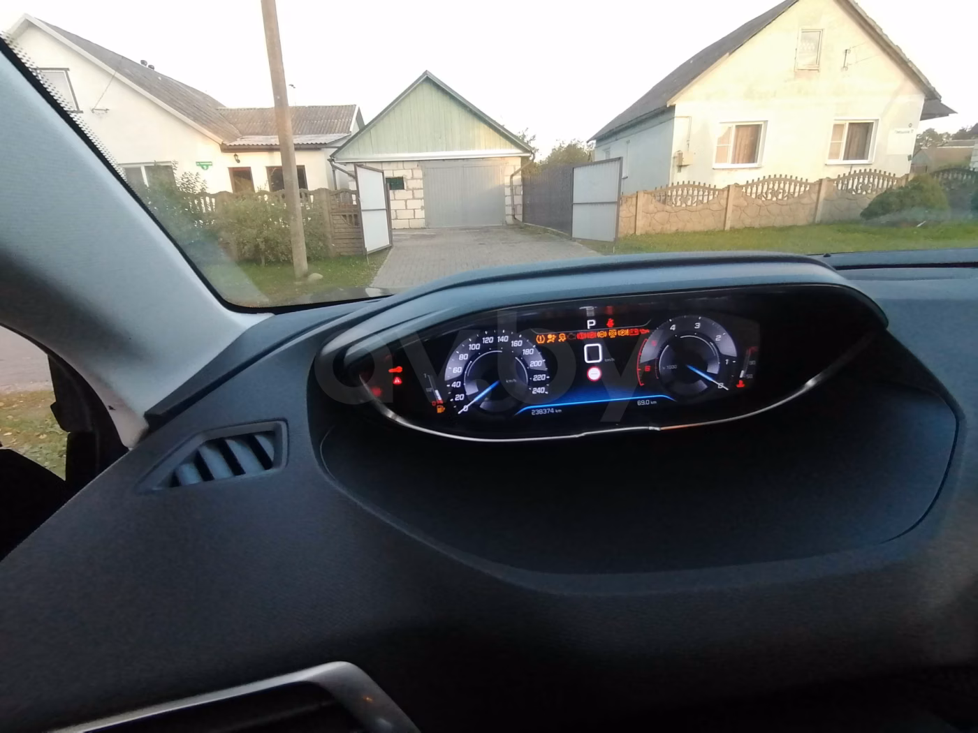 Peugeot 5008 фото 16