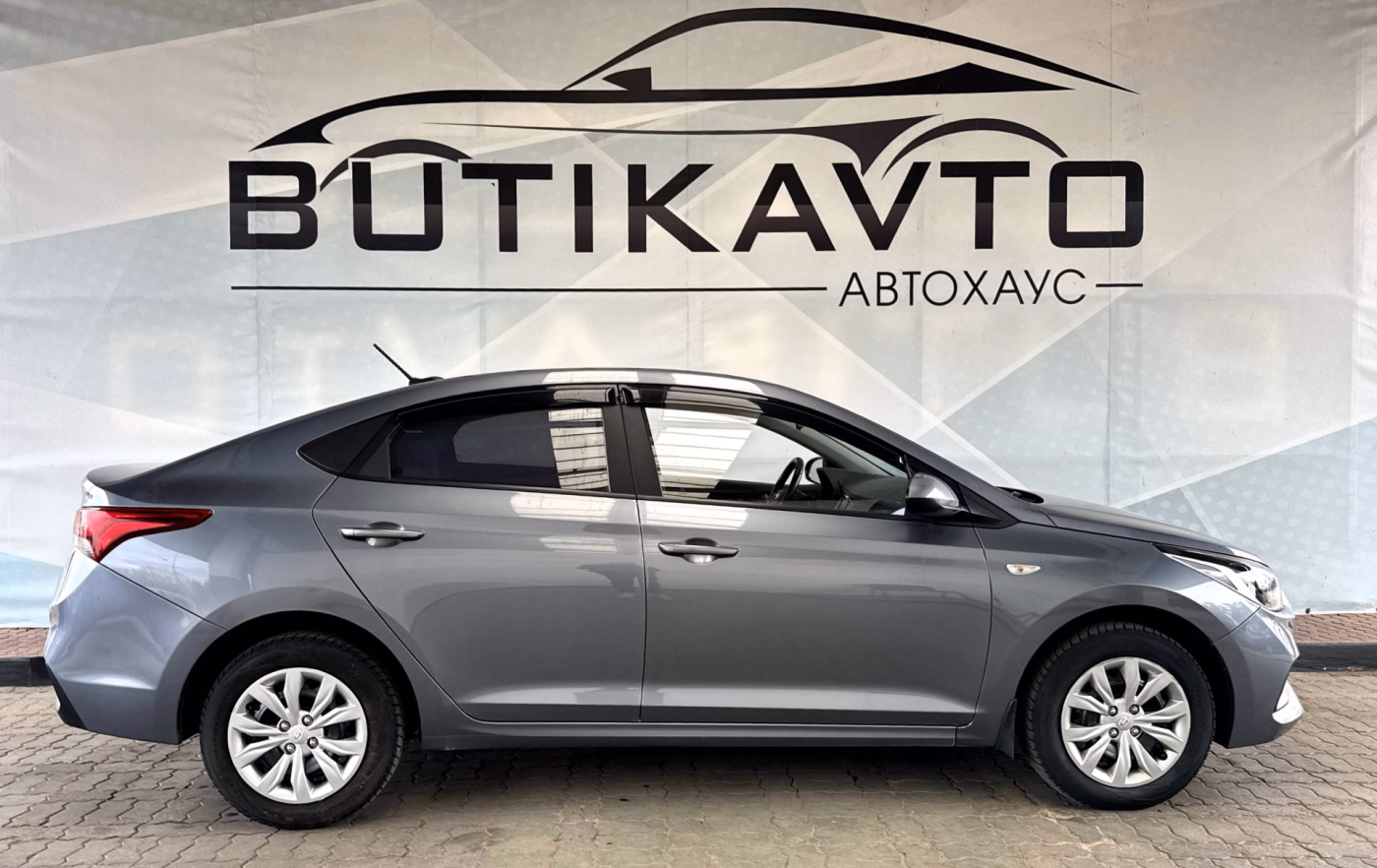 Hyundai Accent фото 8