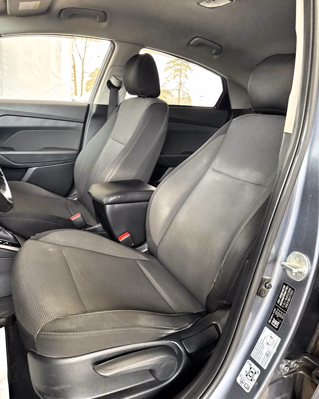 Hyundai Accent фото 12