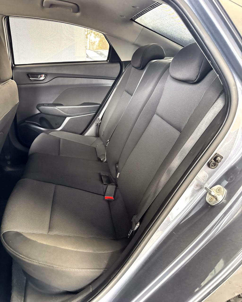 Hyundai Accent фото 13