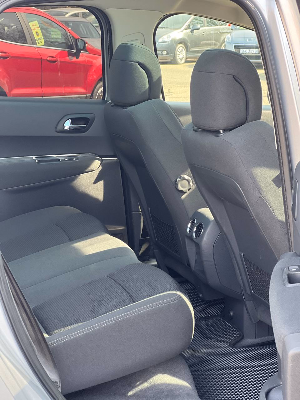 Peugeot 3008 фото 14