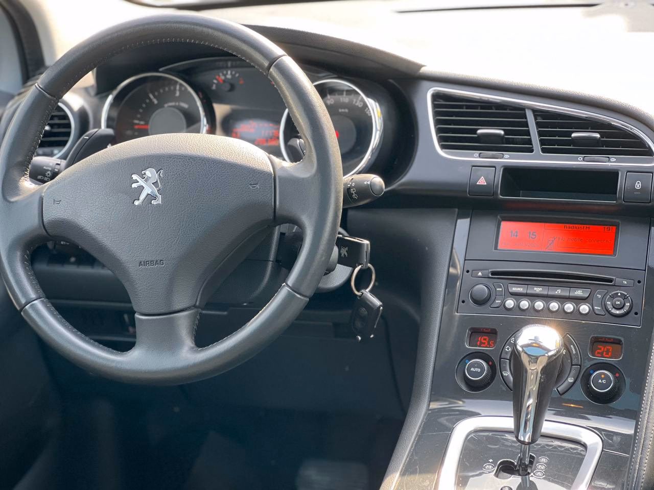 Peugeot 3008 фото 19