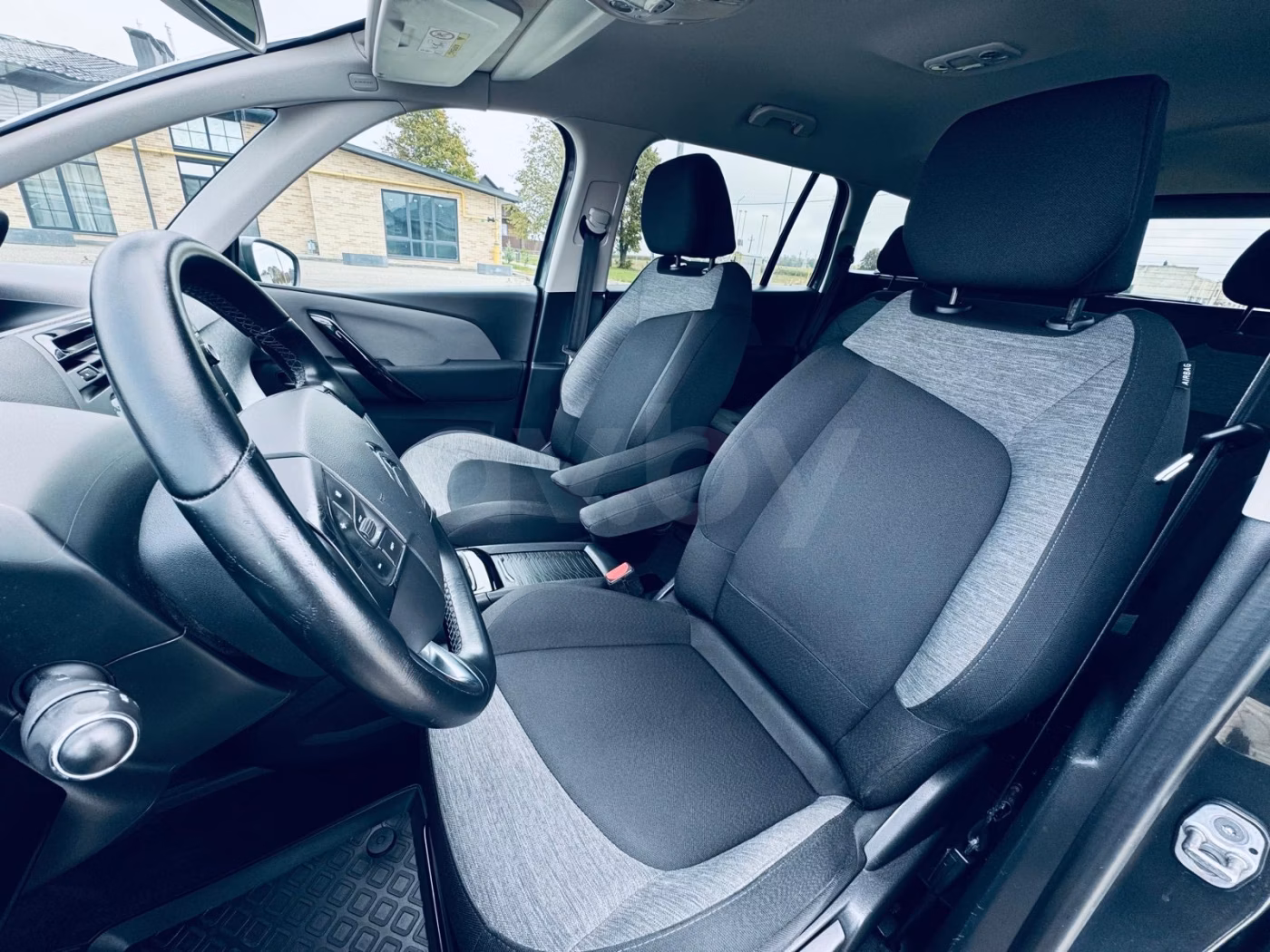 Citroen C4 Grand Picasso фото 10