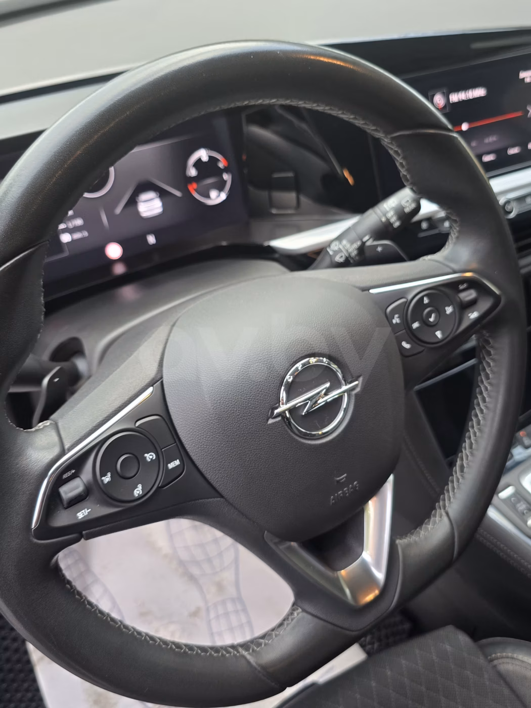 Opel Grandland X фото 11
