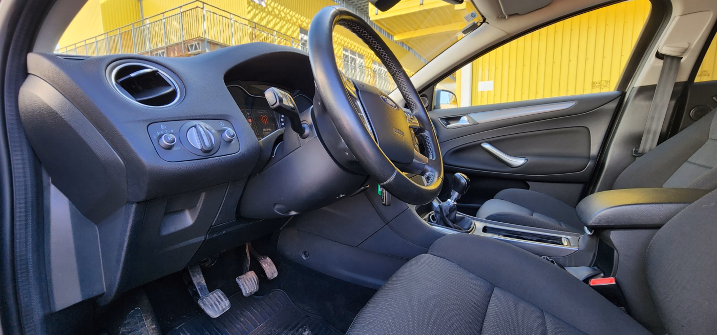 Ford Mondeo фото 15