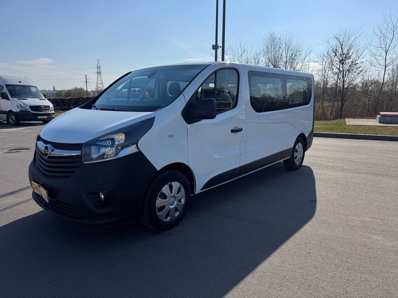Opel Vivaro фото 2