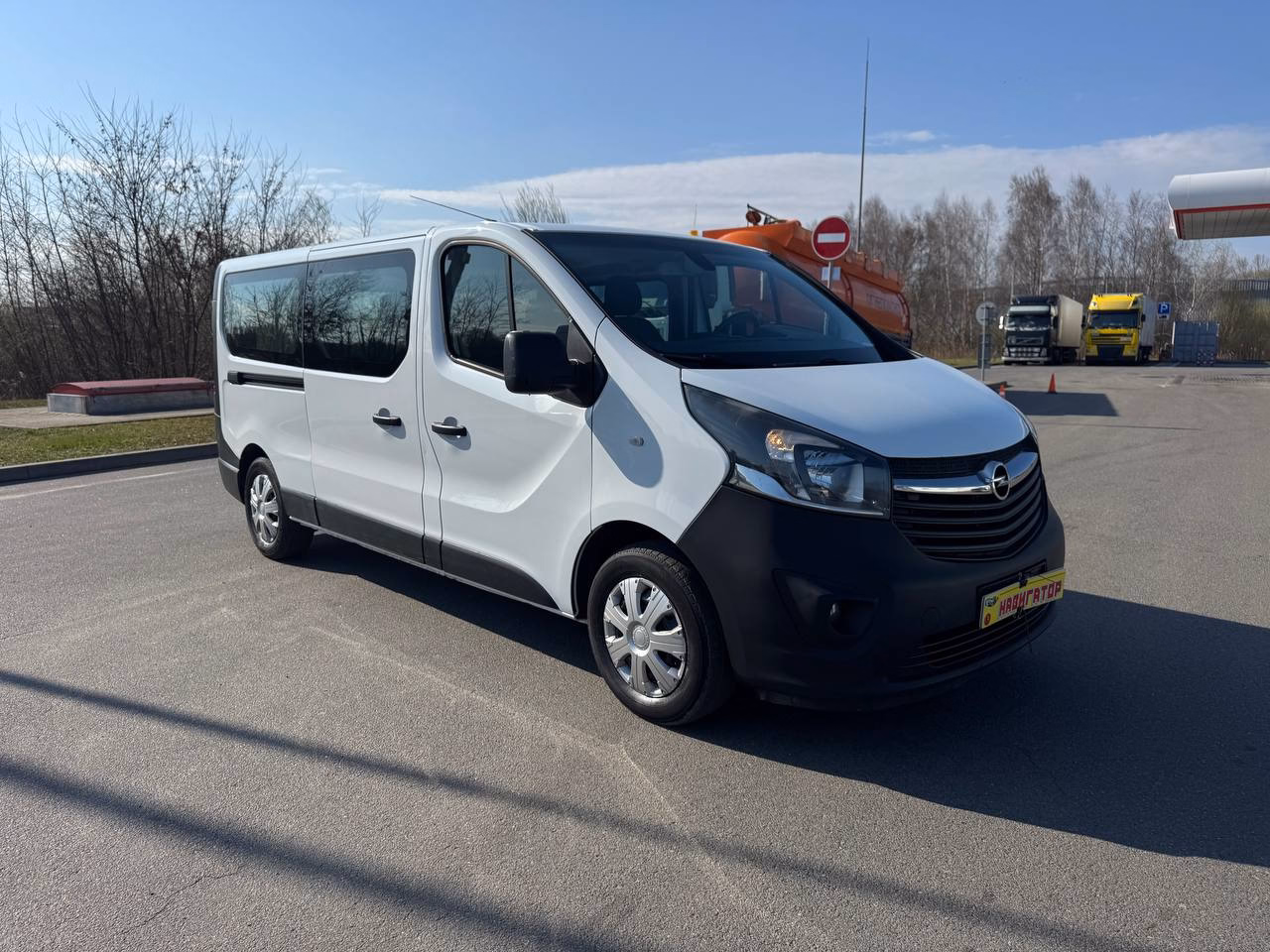 Opel Vivaro фото 8