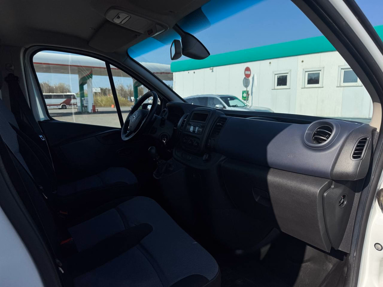 Opel Vivaro фото 18