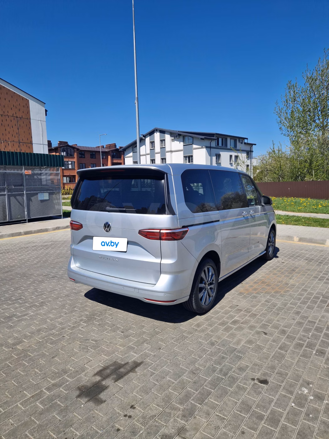 Volkswagen Multivan фото 3