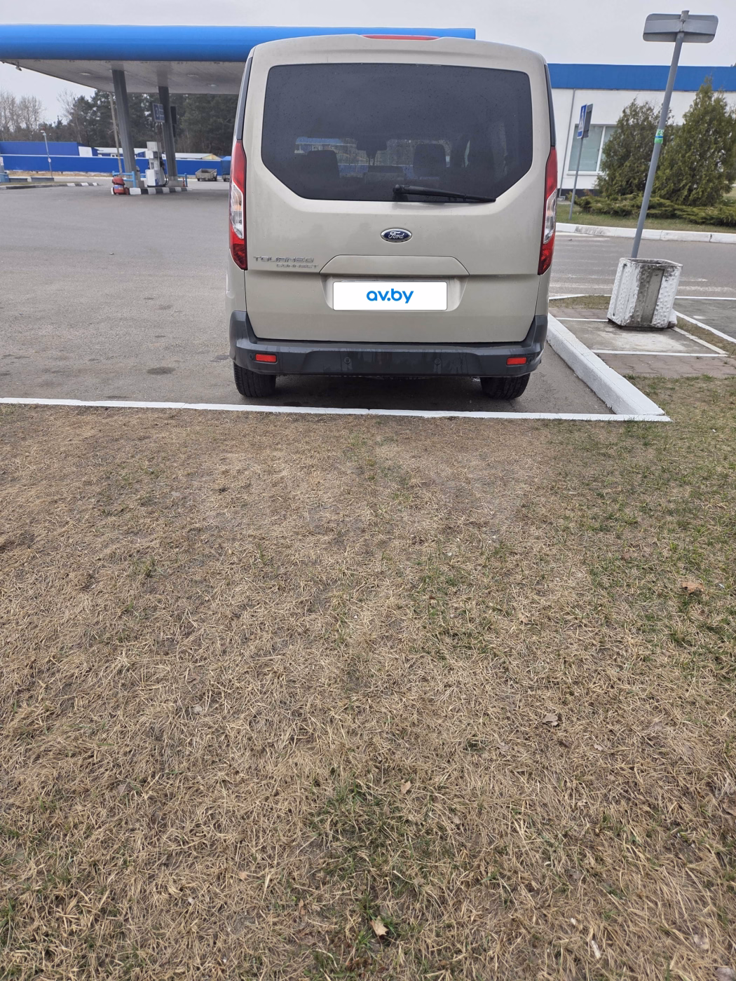 Ford Tourneo Connect фото 6