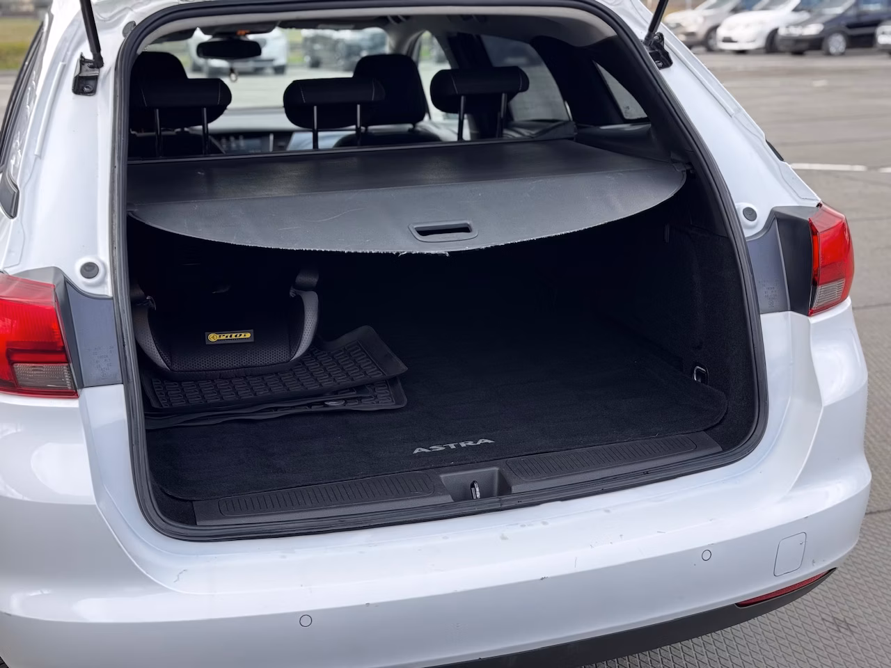 Opel Astra фото 16