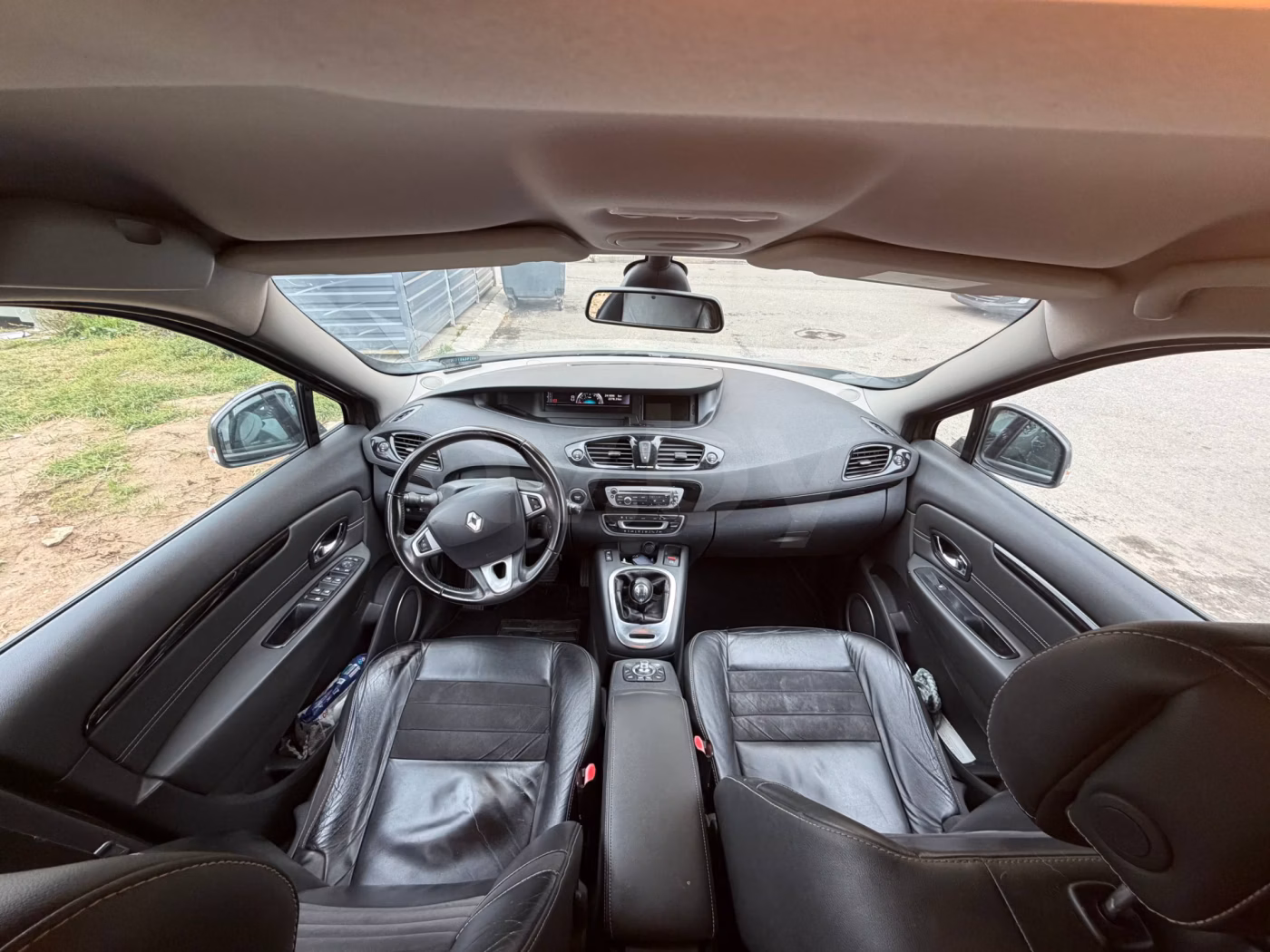 Renault Grand Scenic фото 10