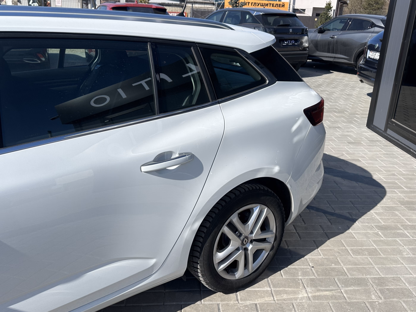 Renault Megane фото 4