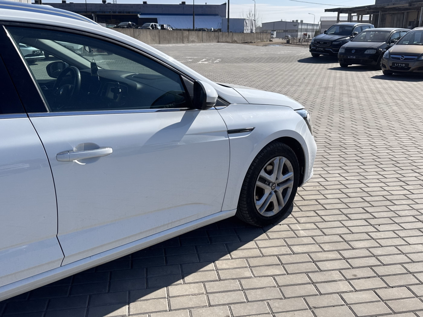 Renault Megane фото 8