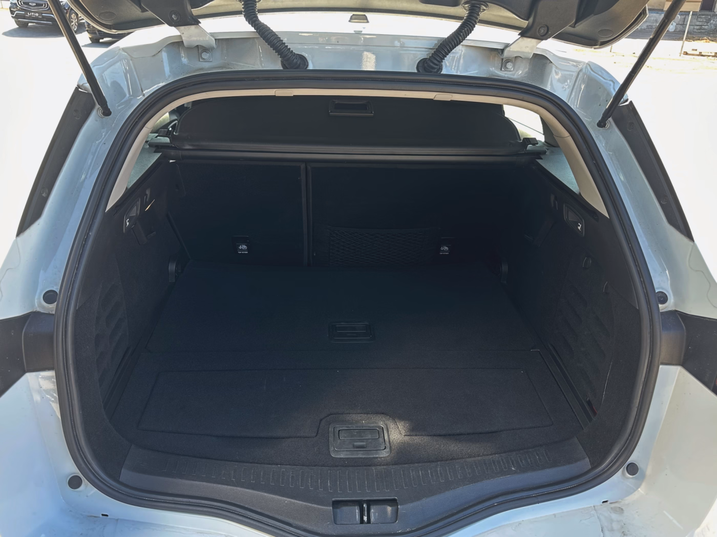 Renault Megane фото 10