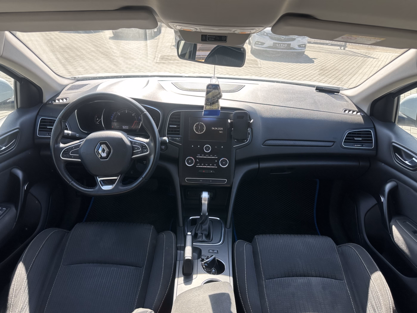 Renault Megane фото 13