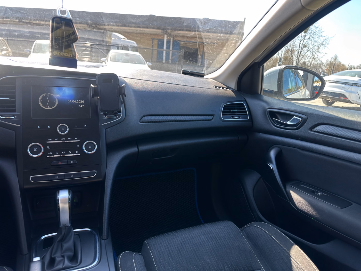 Renault Megane фото 15