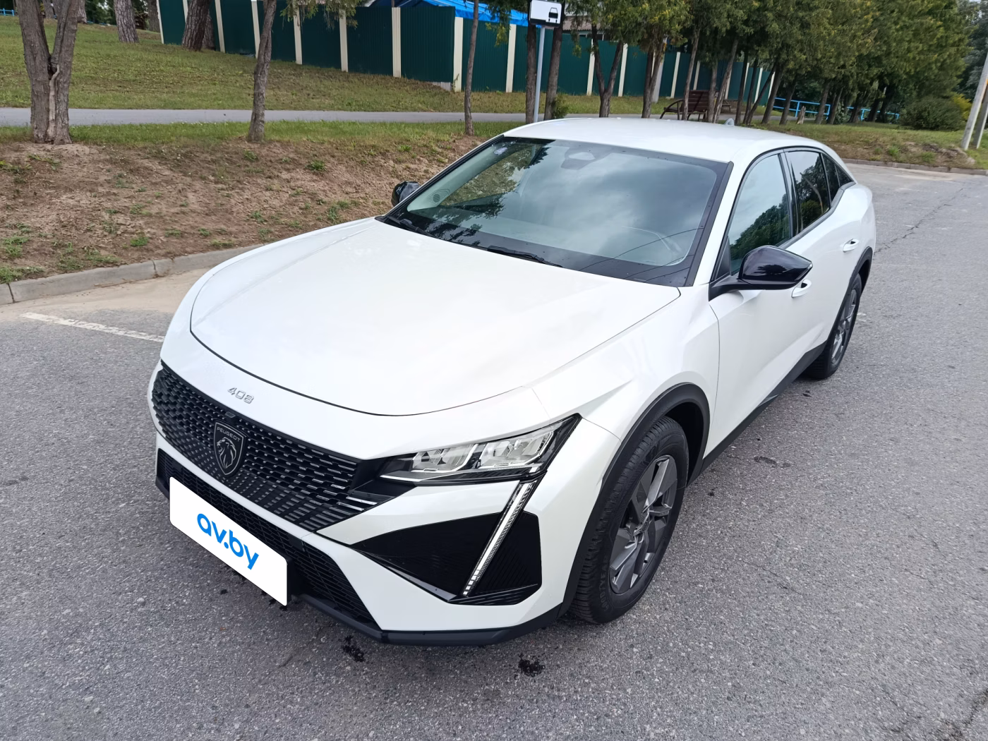Peugeot 408X фото 8