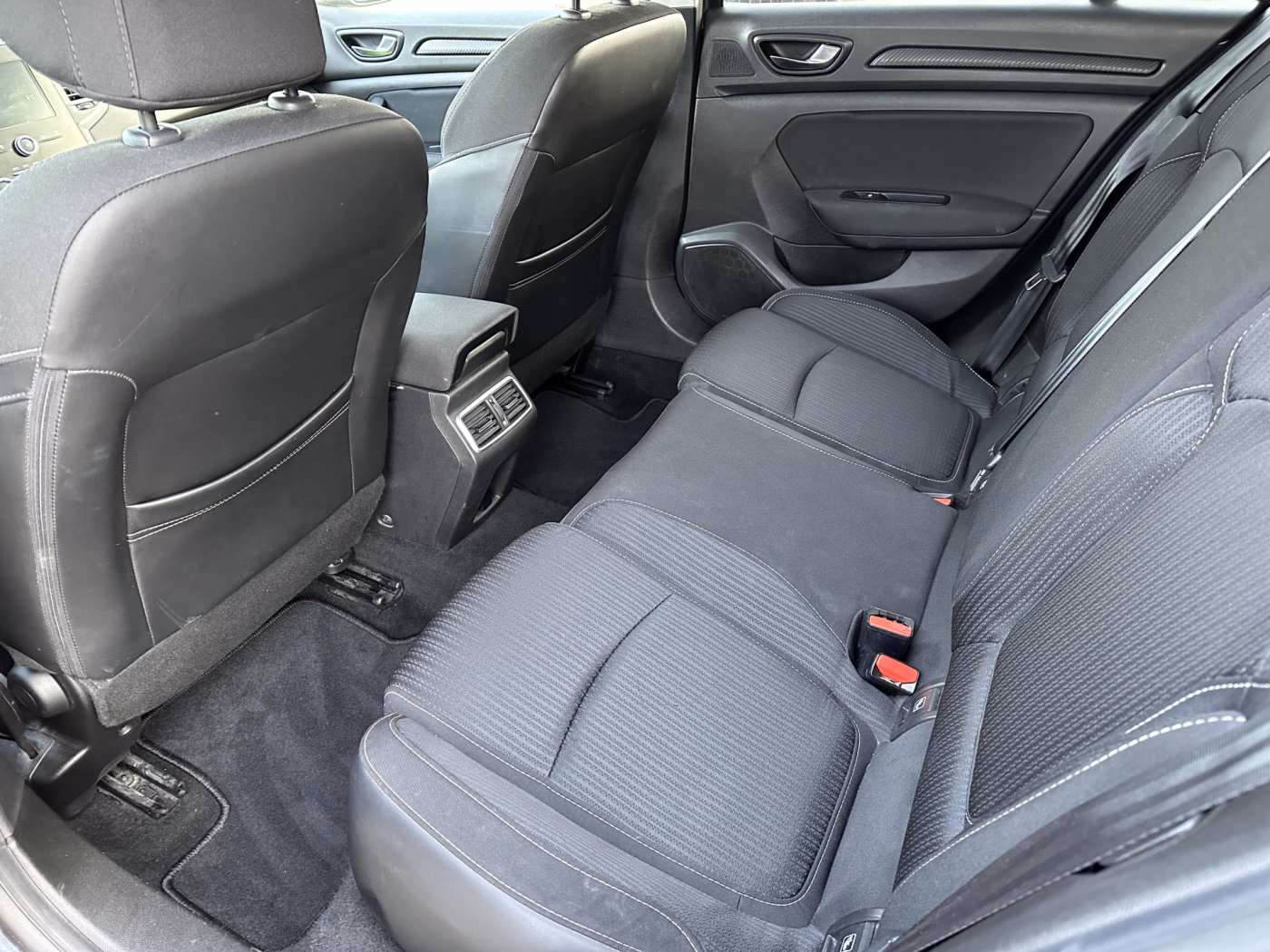Renault Megane фото 9