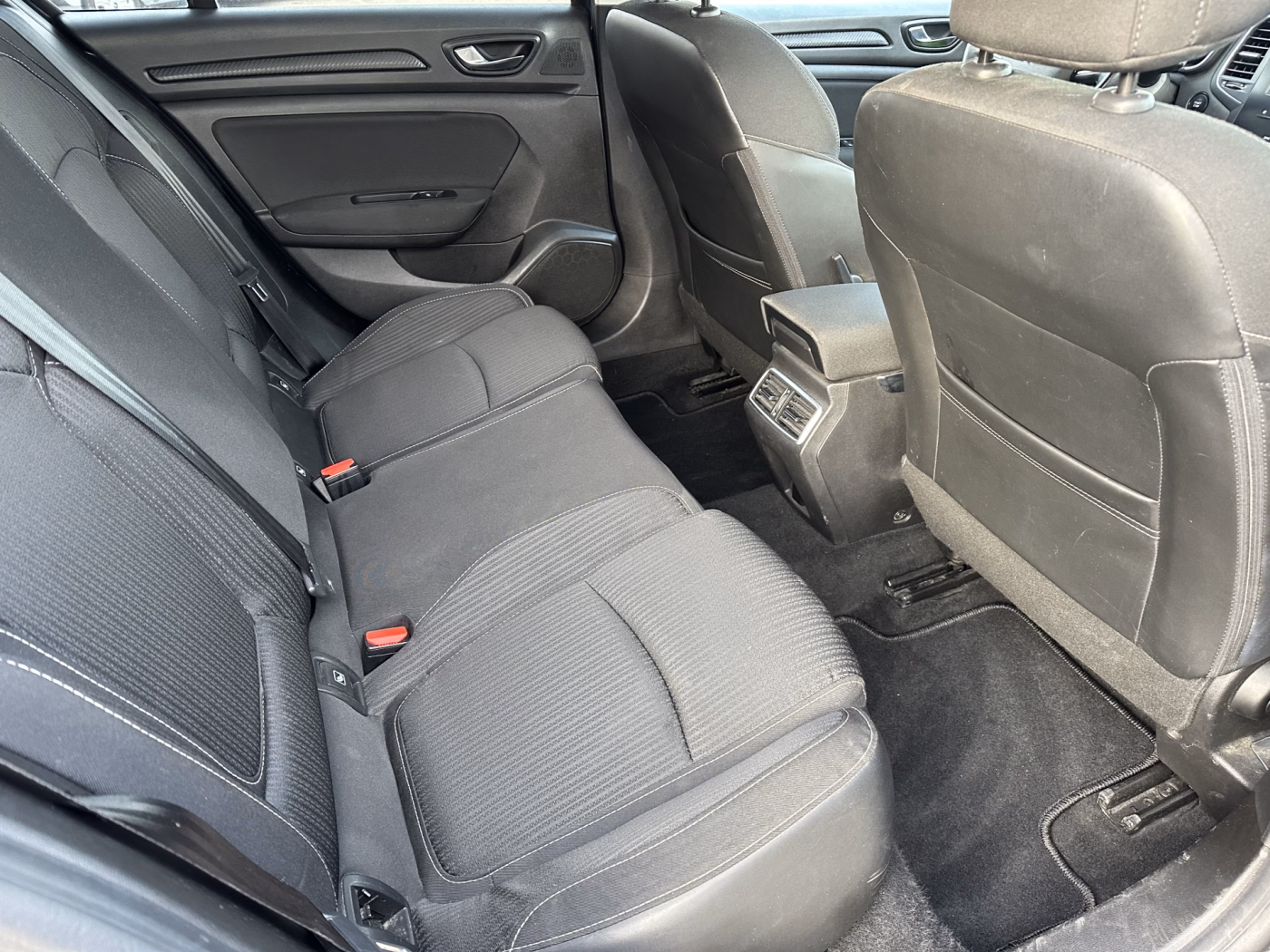 Renault Megane фото 11