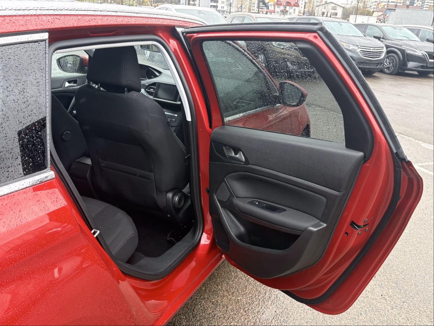 Peugeot 308 фото 12