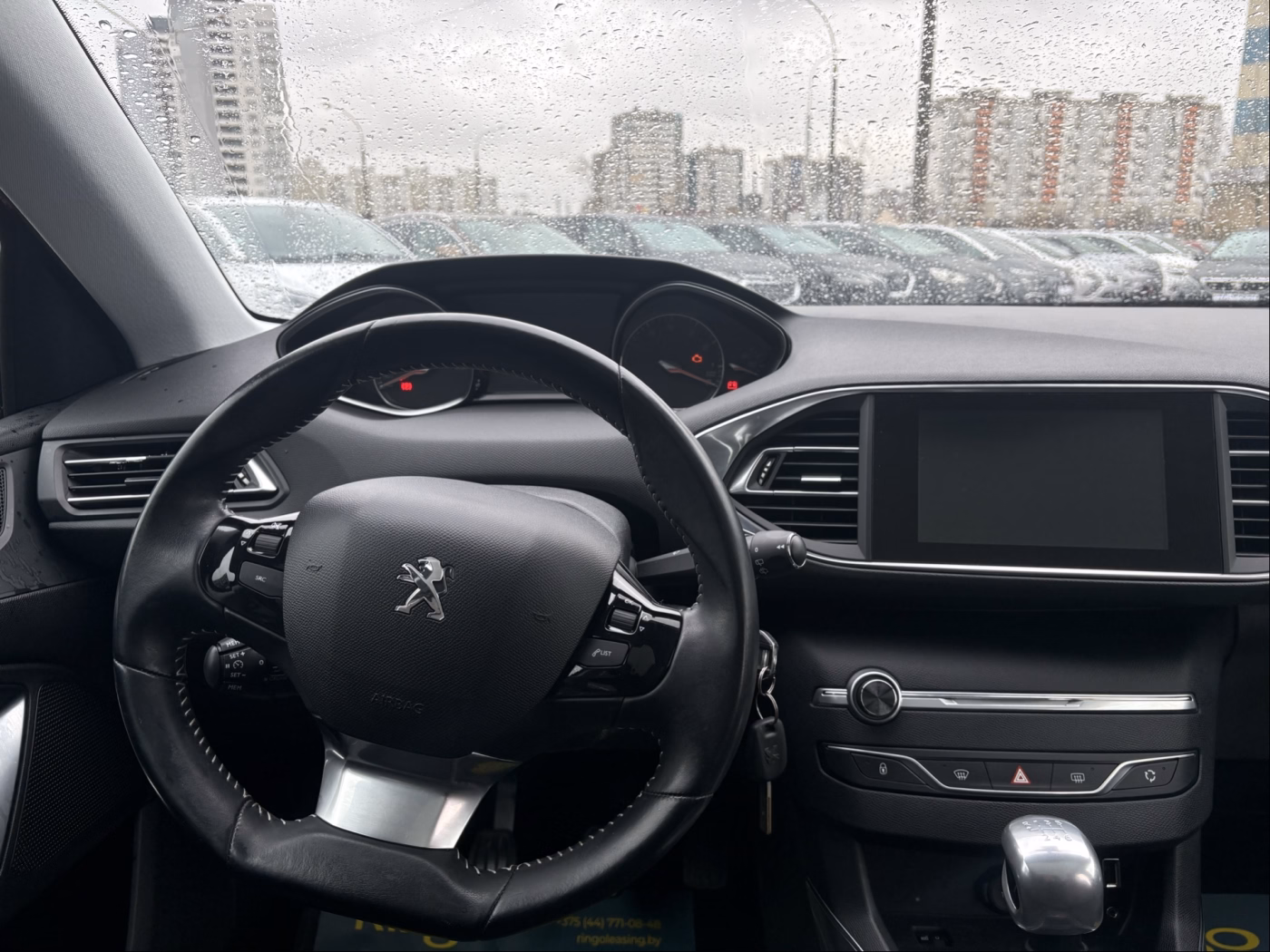 Peugeot 308 фото 17