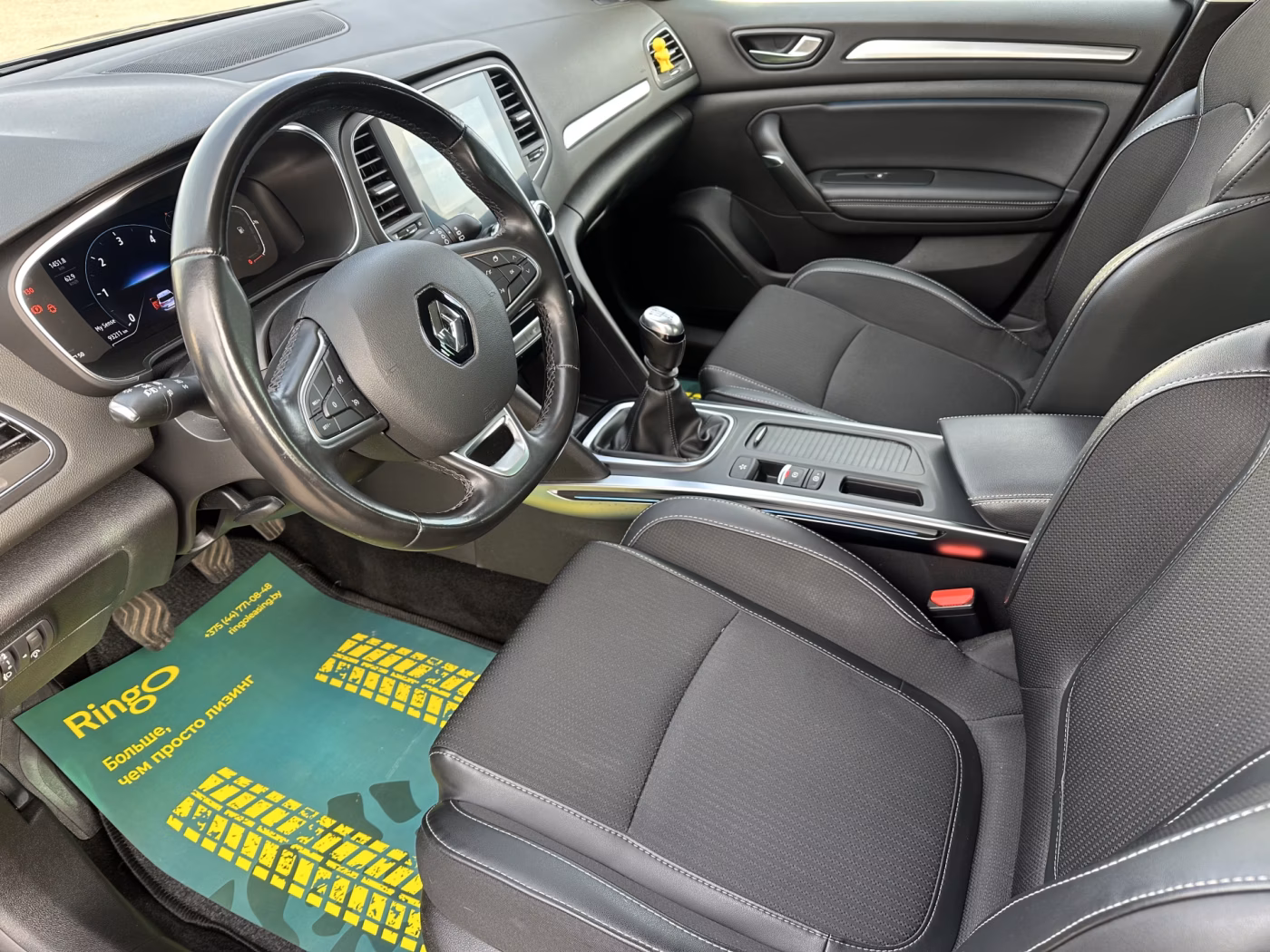 Renault Megane фото 8