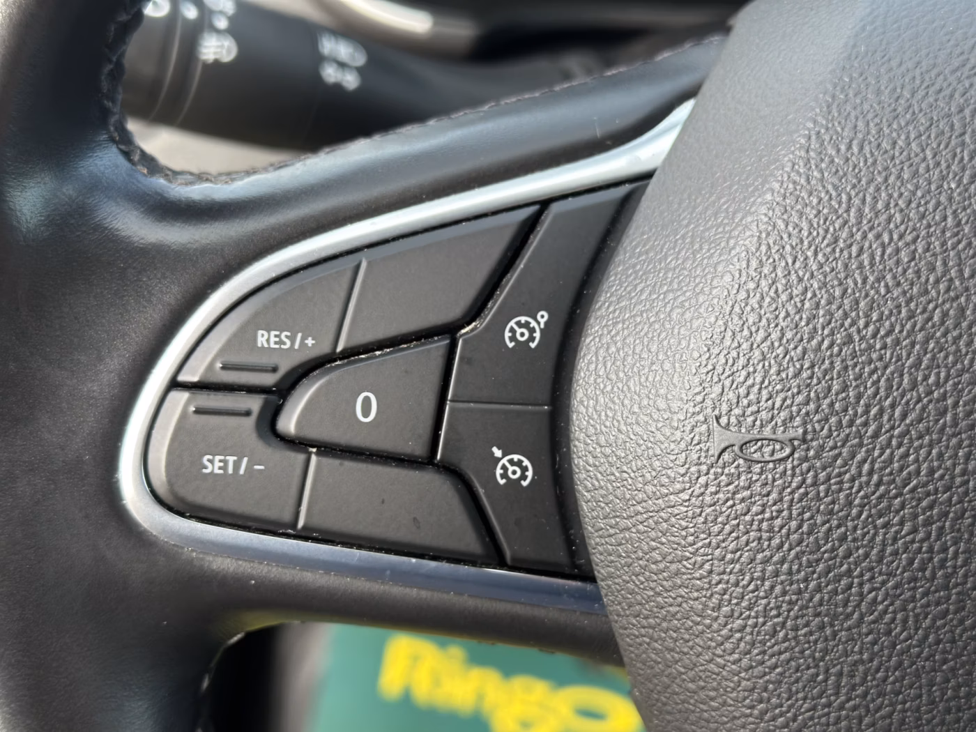 Renault Megane фото 16