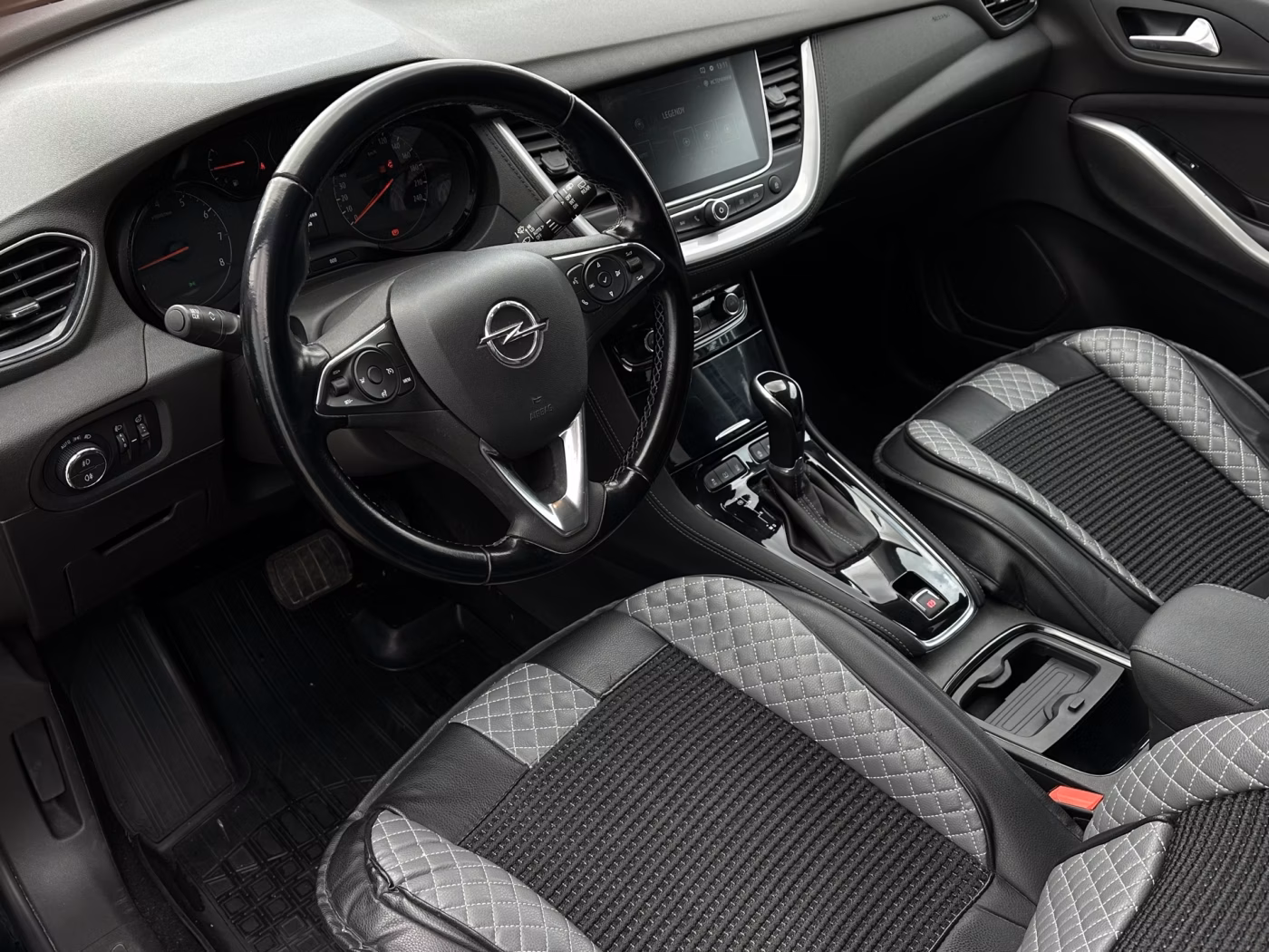 Opel Grandland X фото 12