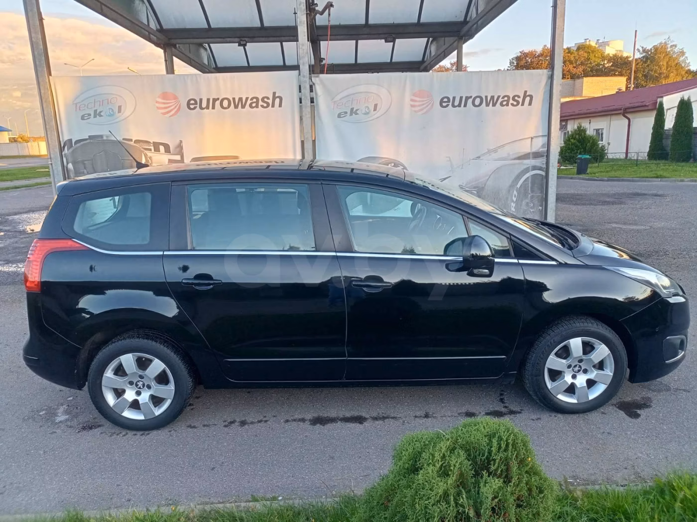 Peugeot 5008 фото 3