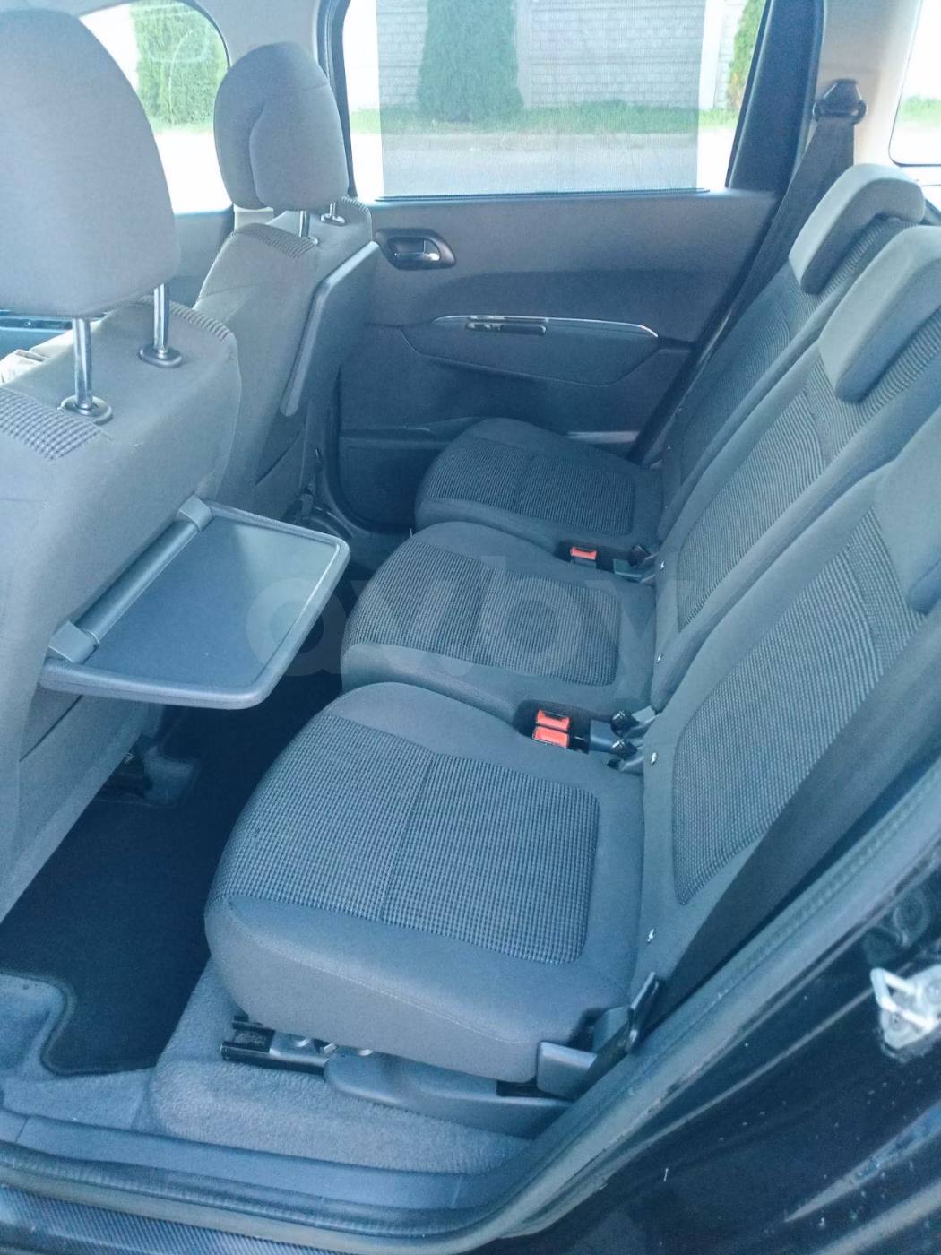 Peugeot 5008 фото 8