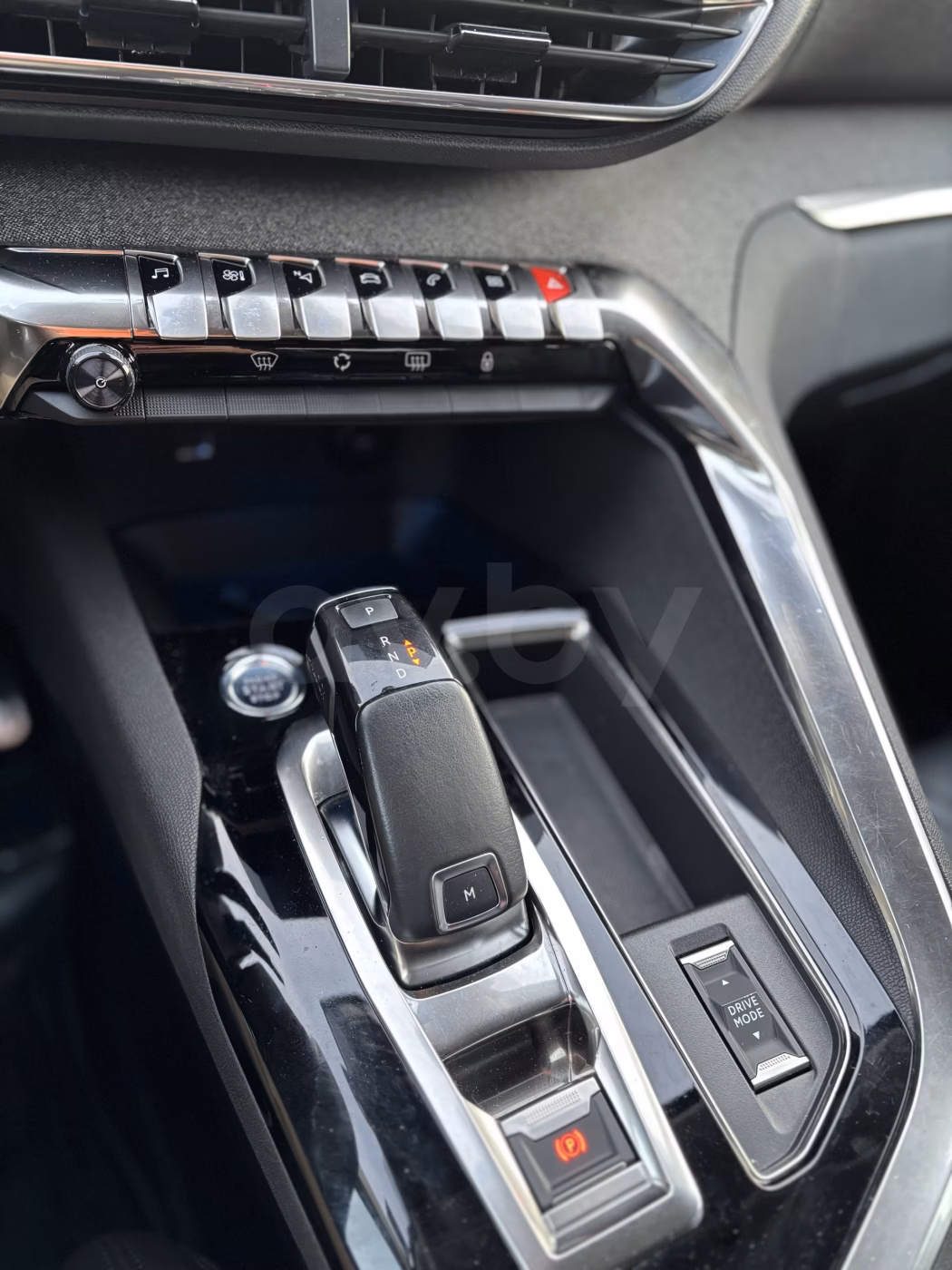 Peugeot 5008 фото 16