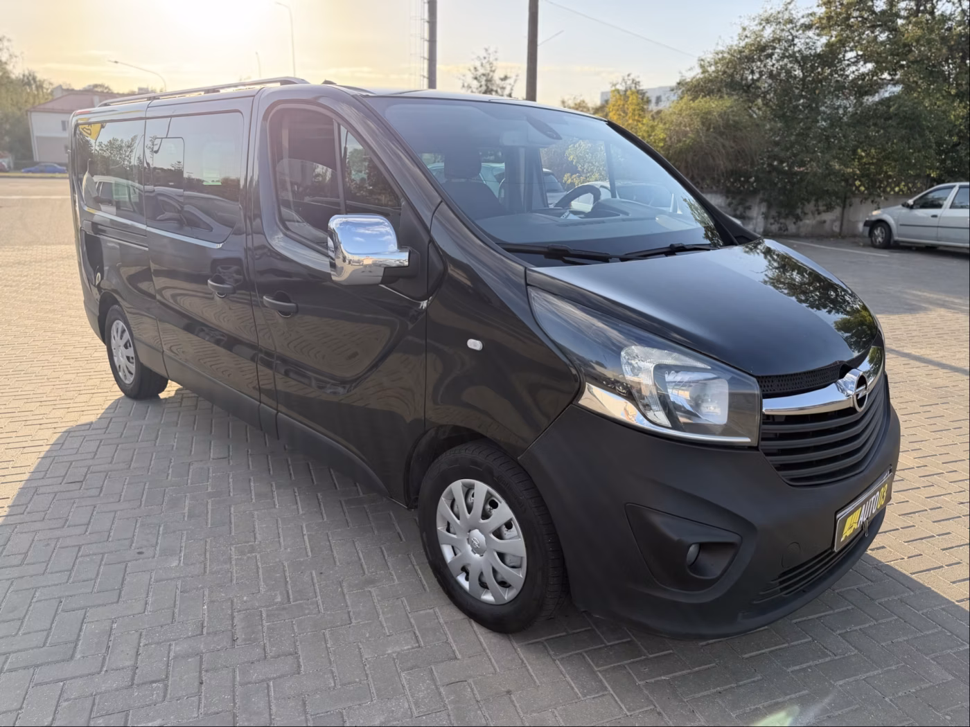 Opel Vivaro фото 3