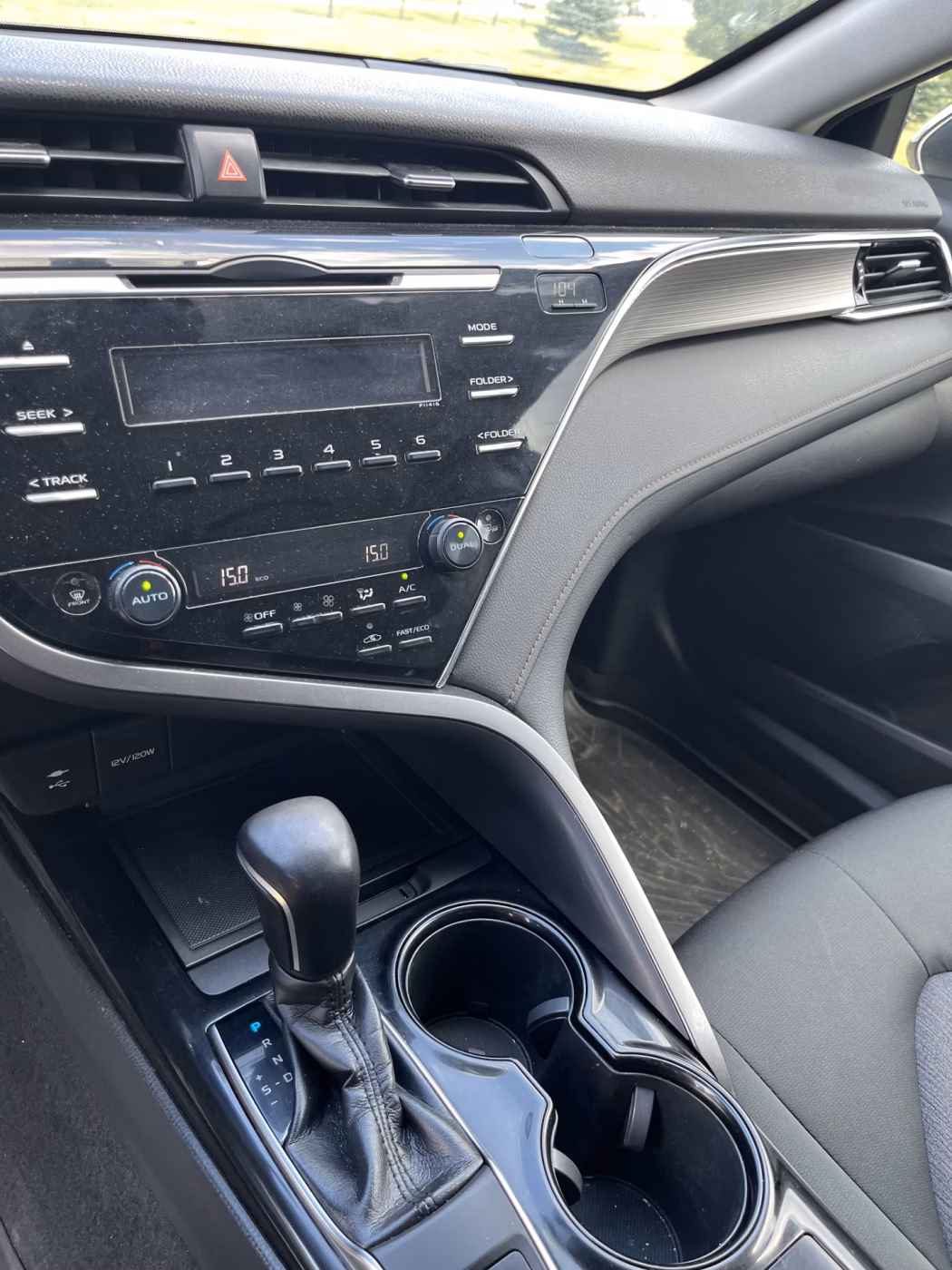 Toyota Camry фото 10