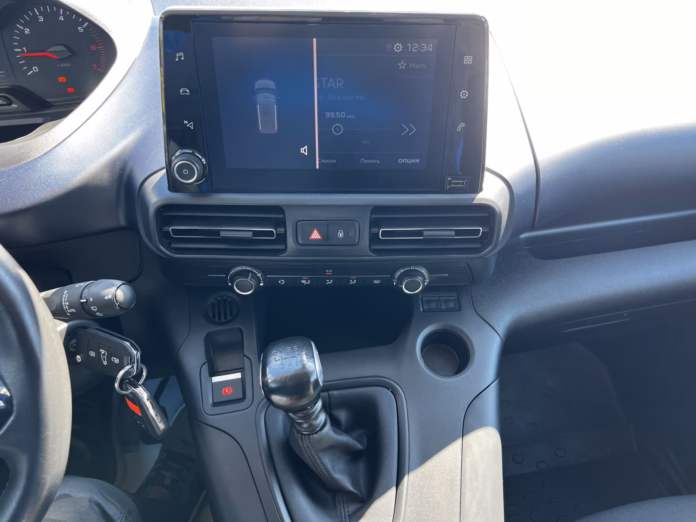 Peugeot Rifter фото 19