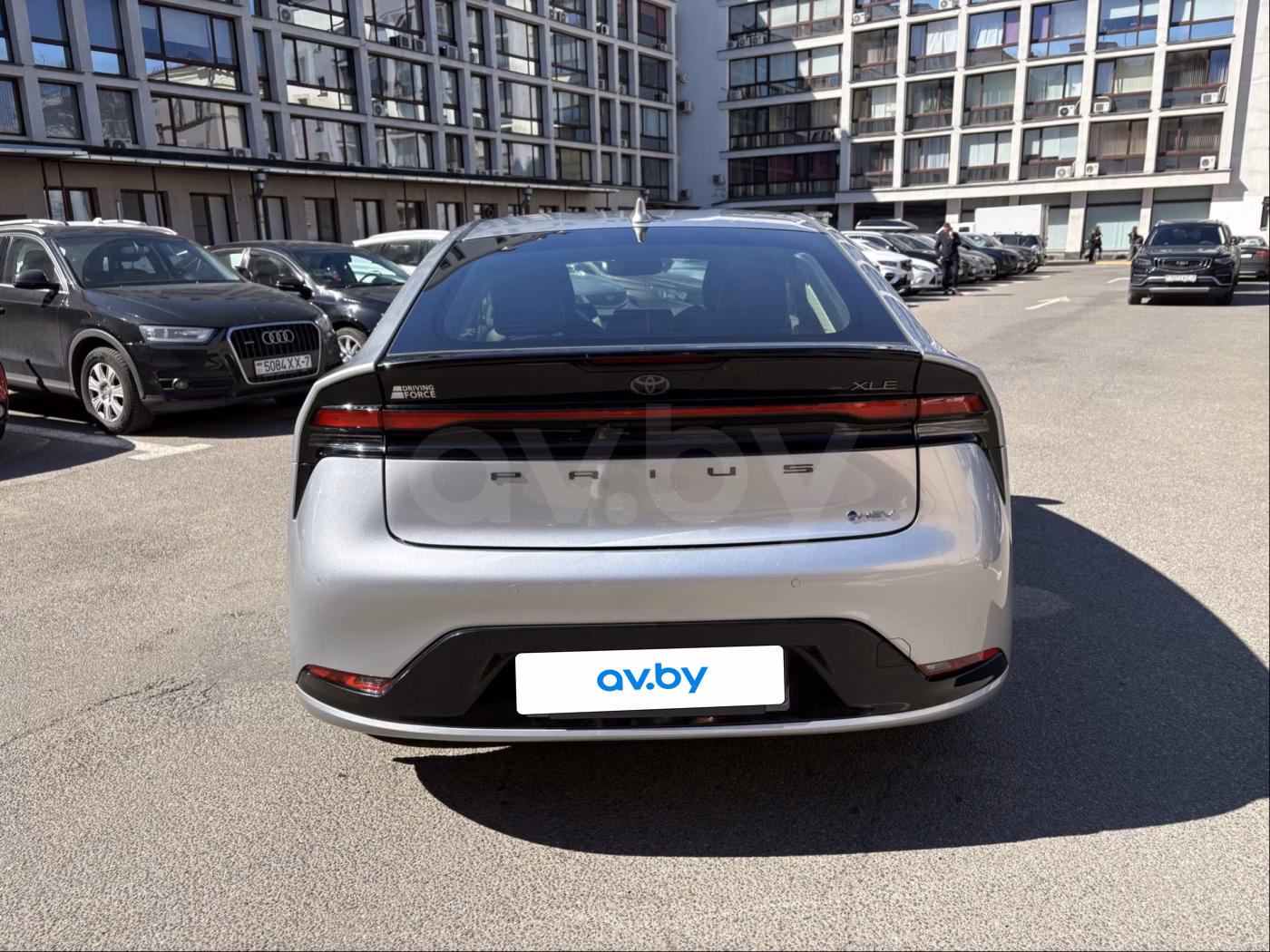 Toyota Prius фото 5