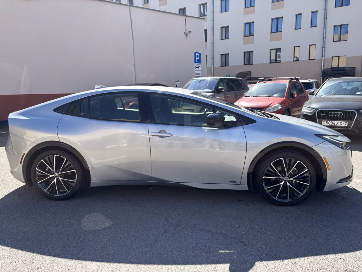 Toyota Prius фото 7