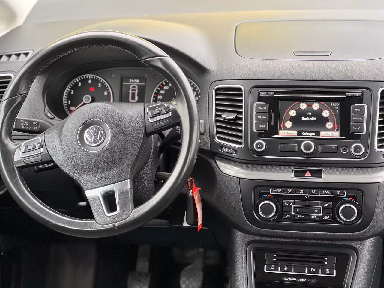 Volkswagen Sharan фото 20