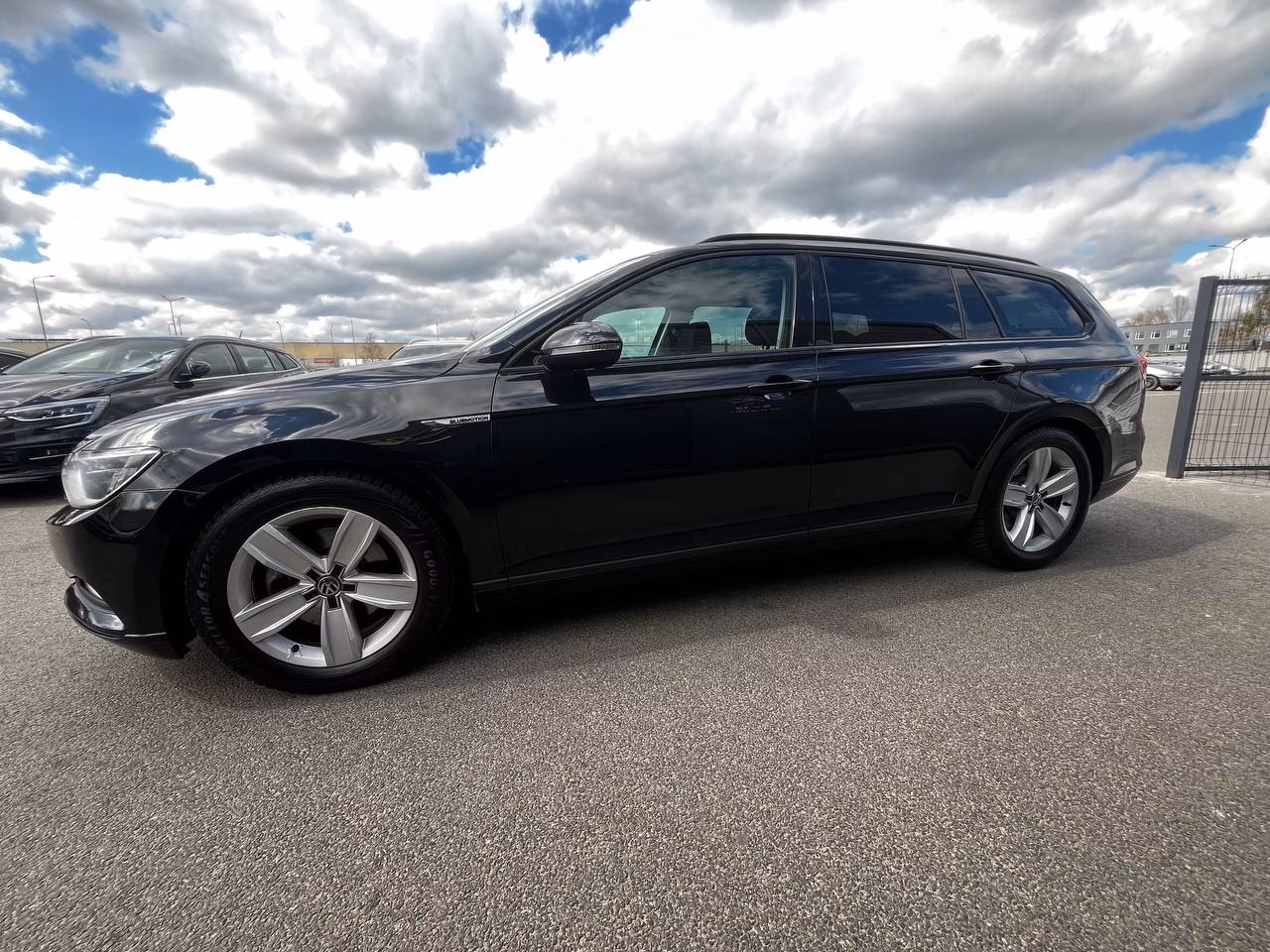 Volkswagen Passat фото 6