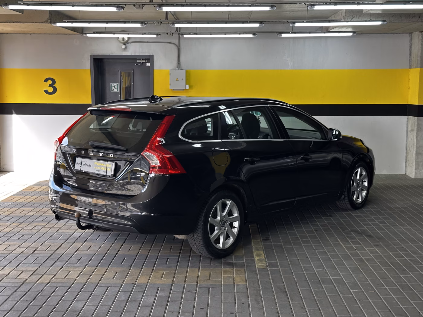 Volvo V60 фото 7