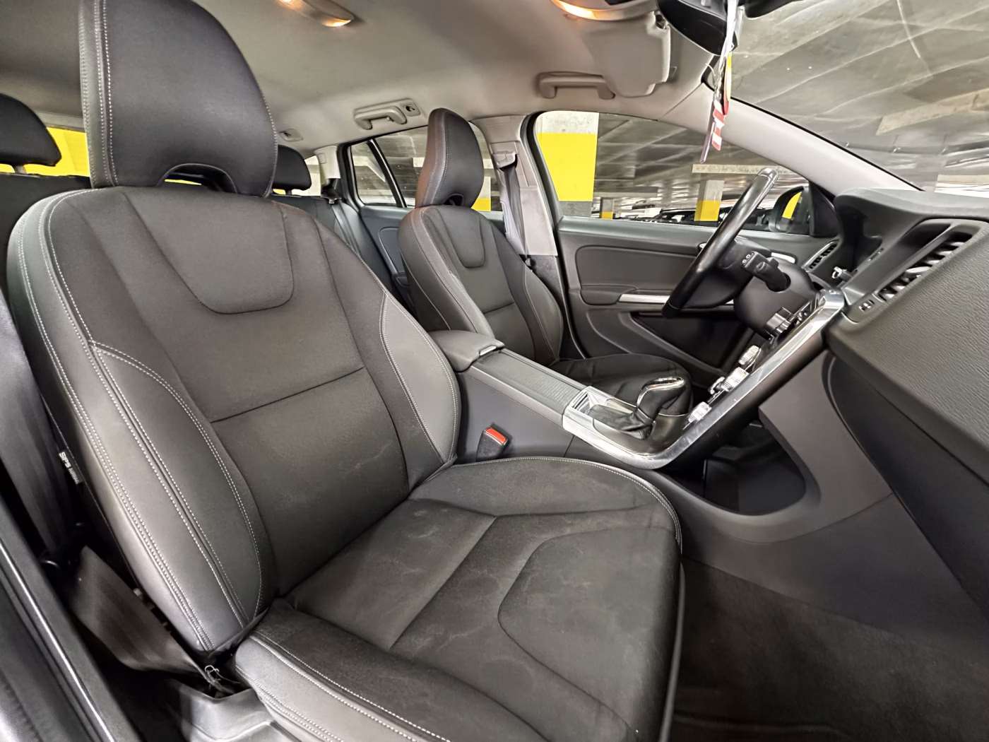 Volvo V60 фото 14