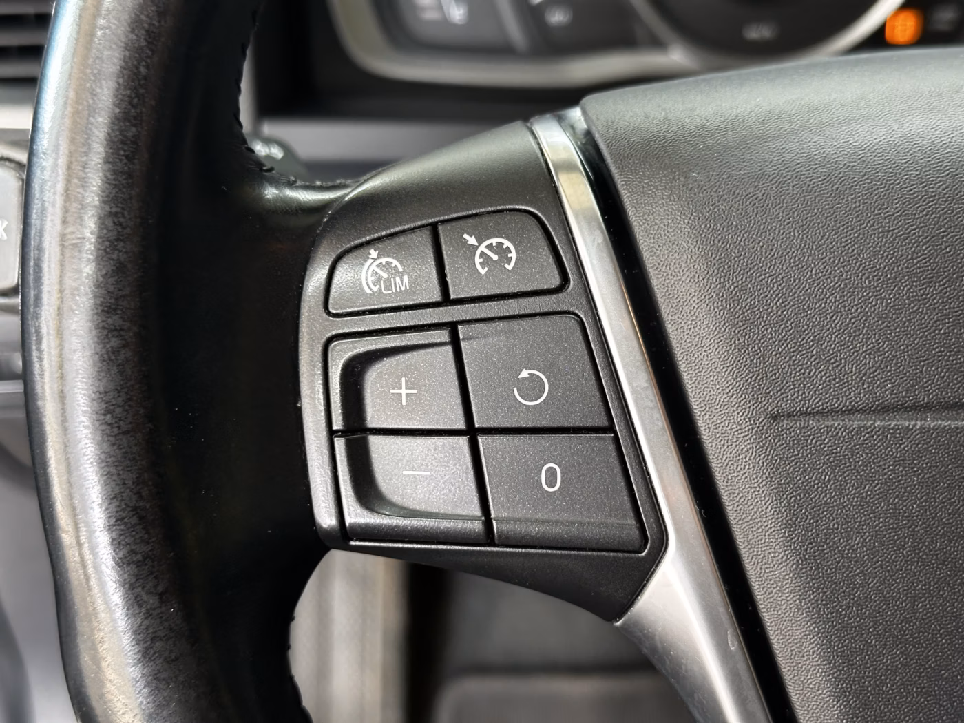 Volvo V60 фото 20
