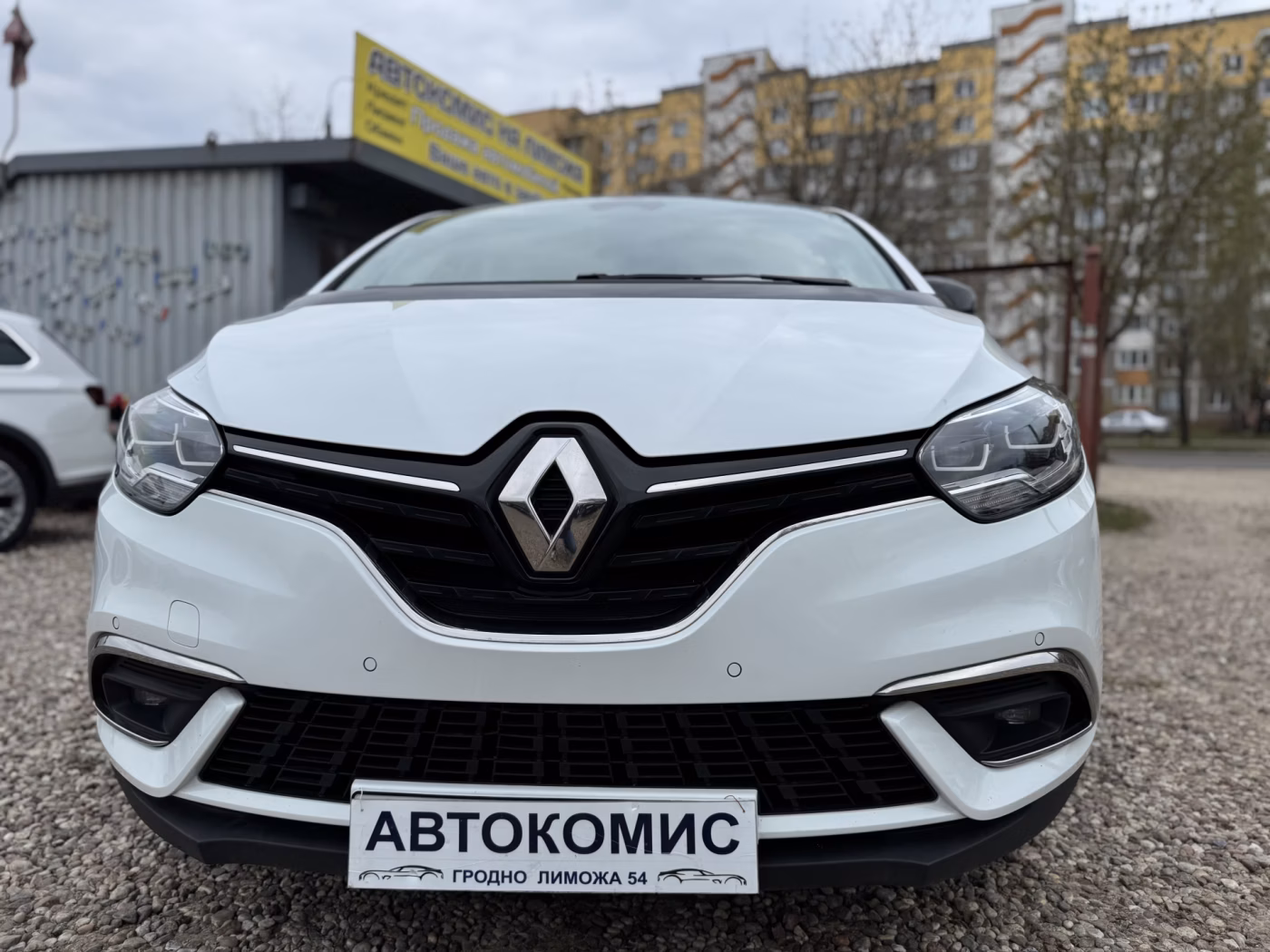 Renault Grand Scenic фото 8