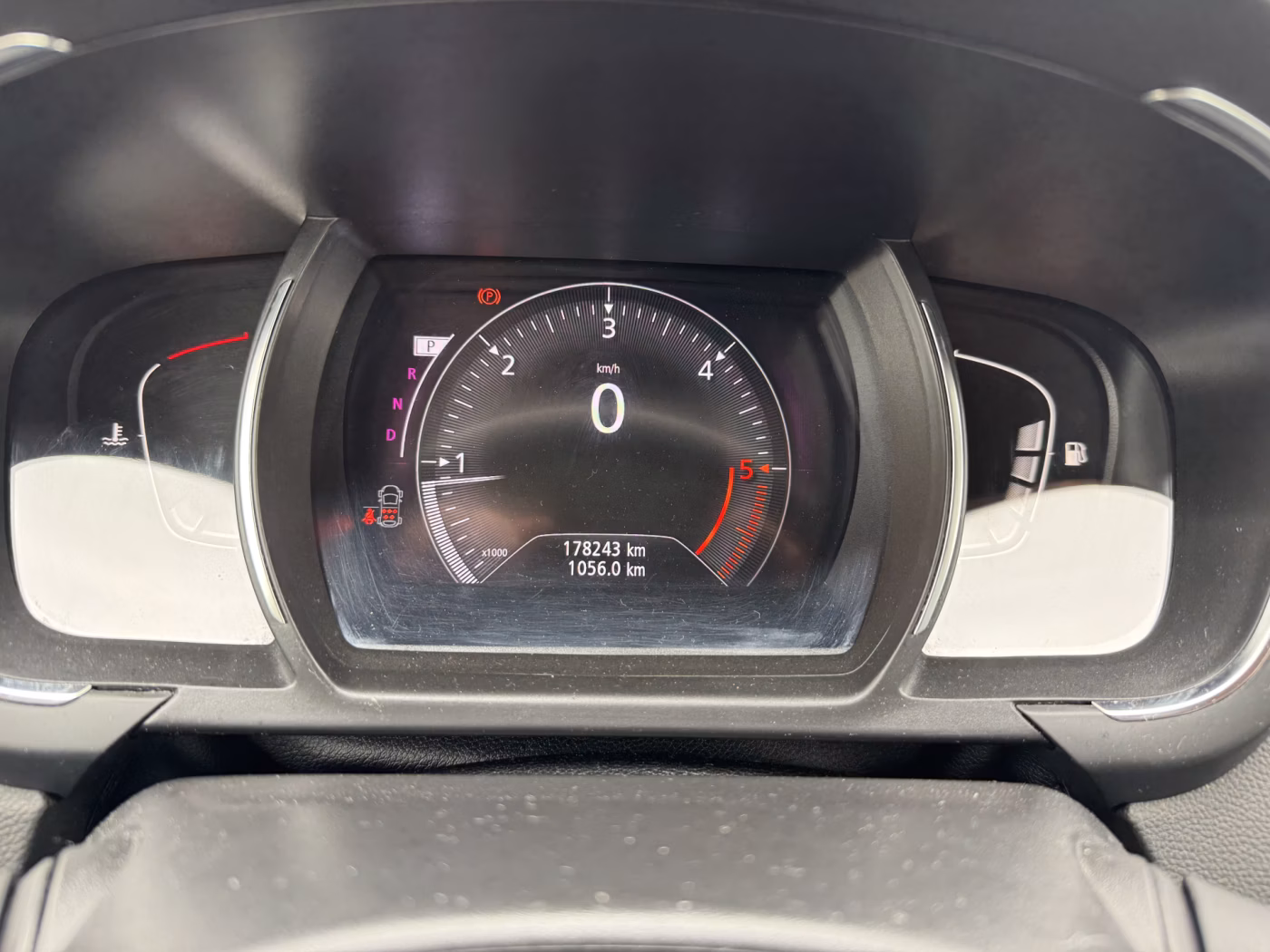 Renault Grand Scenic фото 20