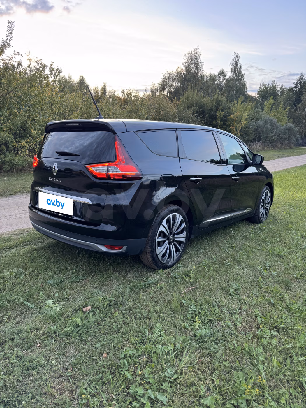 Renault Grand Scenic фото 5