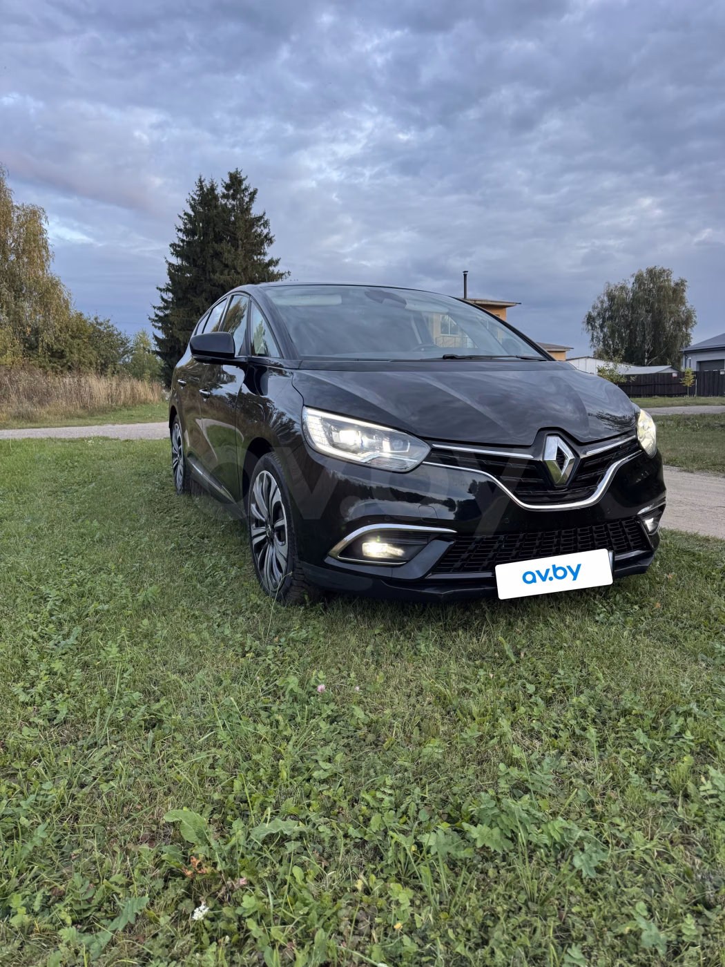 Renault Grand Scenic фото 6