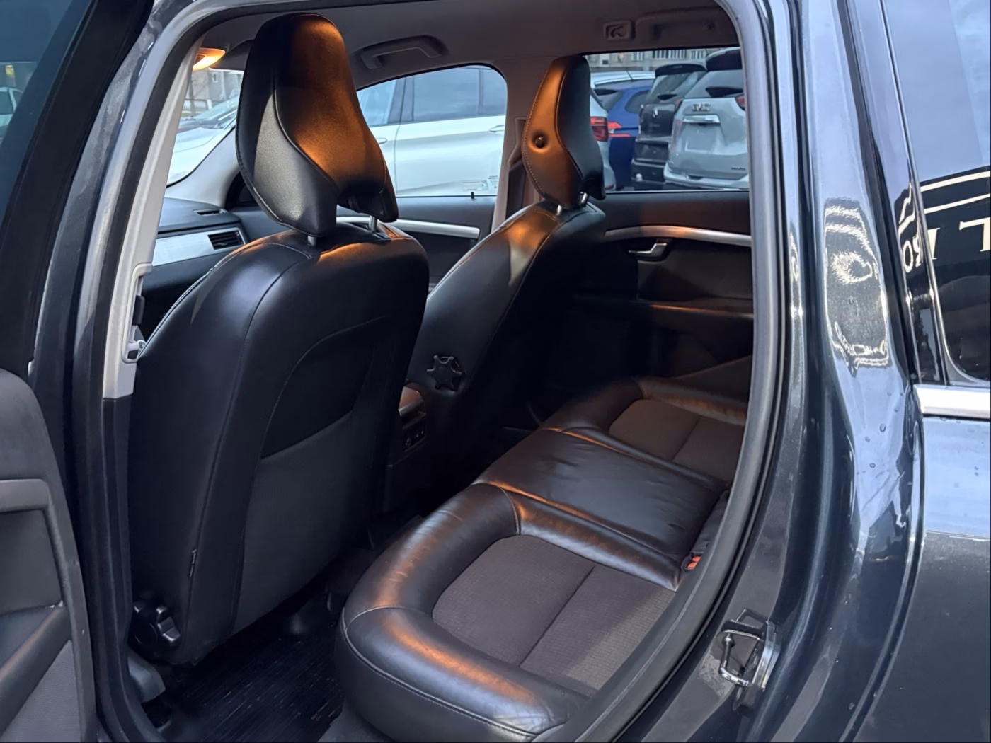 Volvo V70 фото 9