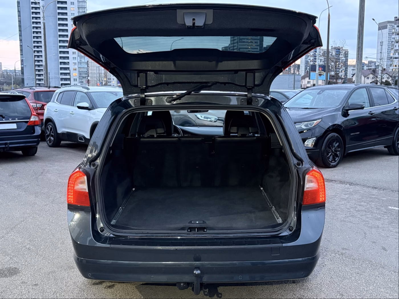 Volvo V70 фото 19